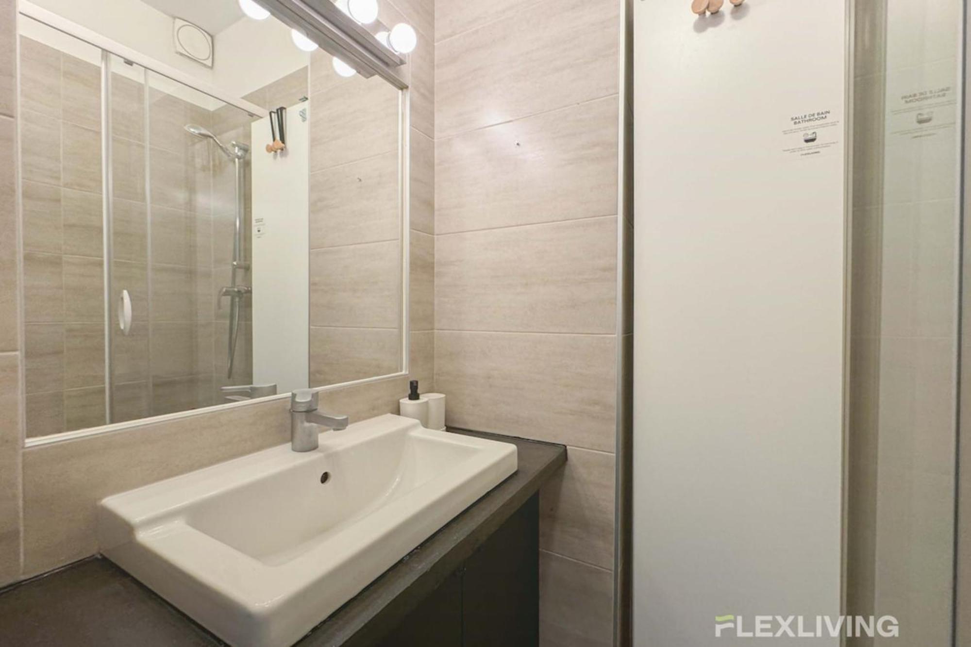 Flexliving - - Lamarck Ferienhaus Paris